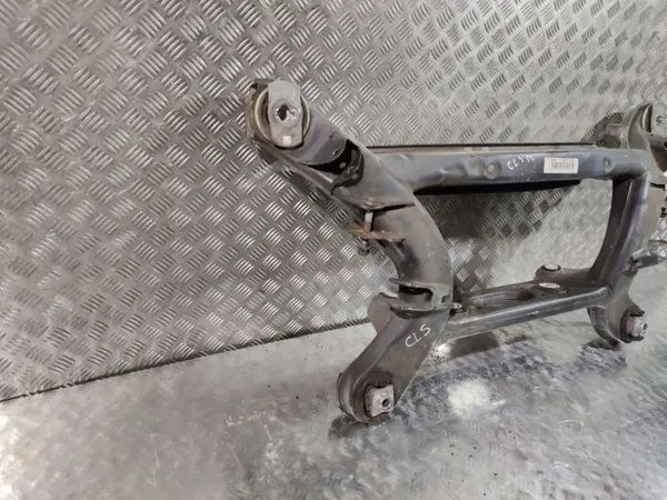 Cadre Auxiliaire Arrière Mercedes-Benz OEM A2043520706 image 4