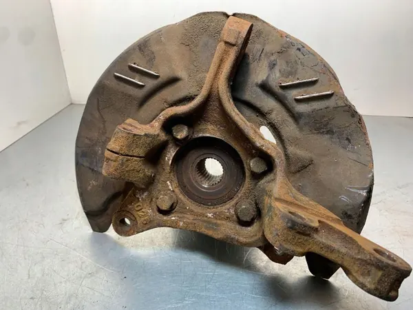 Subaru FBZ24671 Framhjulsnav - Begagnad OEM-del image 5