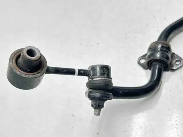 Barra estabilizadora trasera OEM 55510CZ100 - Usada image 3