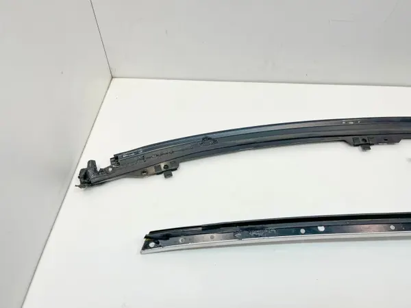 Mercedes-Benz SL R129 tuulilasin tiiviste OEM A1296900280 image 6