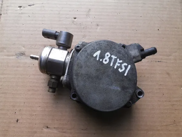 Bomba de Combustível VW Audi Skoda 1.8 TFSI 06H127025G image 1