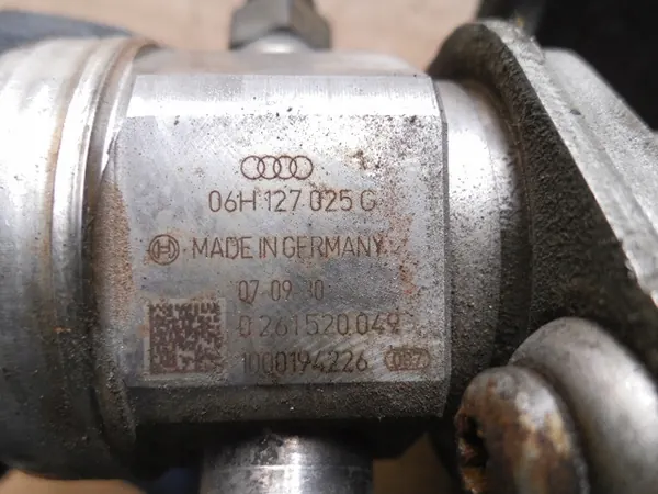 Bomba de Combustível VW Audi Skoda 1.8 TFSI 06H127025G image 3