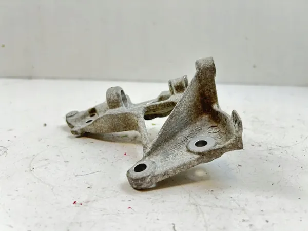 Support compresseur climatisation Volvo V60 OEM 9653249480 image 3