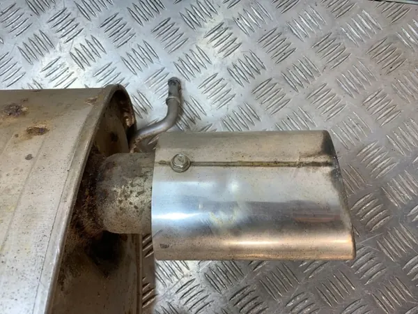Subaru Ascent Avgasljuddämpare OEM FBZ27233 begagnad image 5