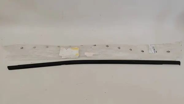 VW ID.4 linkse achter schraapstrip OEM 11A839477 image 2
