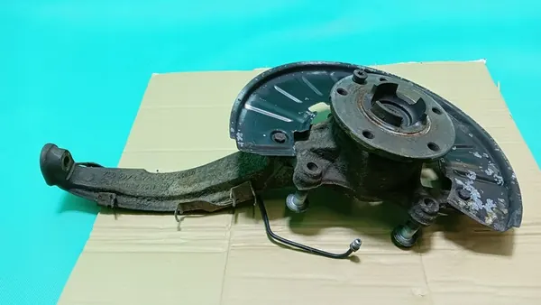 Audi Q7 4L Mozzo Anteriore Sinistro 7L8407257A image 2