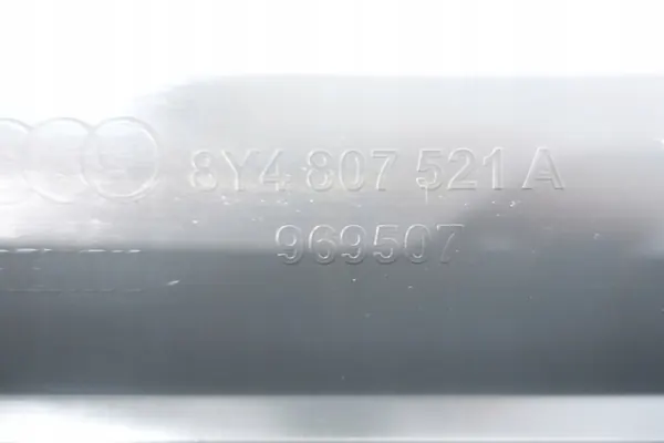 Diffuseur Audi A3 8Y4 2020 Arrière OEM 8Y4807521A image 8