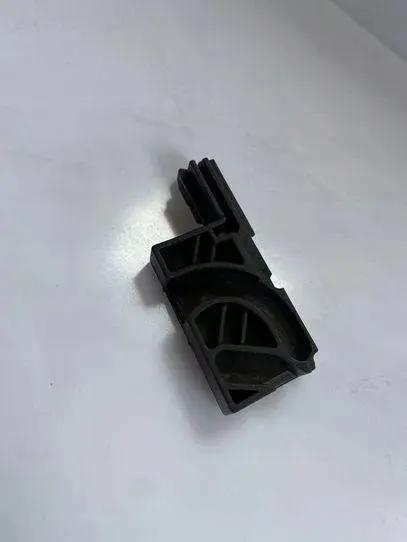 Audi A3 S3 Schiebedachrahmen OEM 8V3877049 - Gebraucht image 2