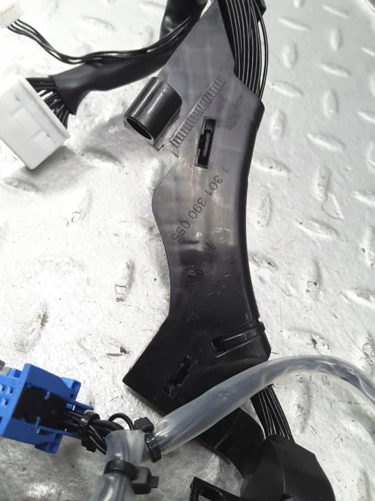 Faisceau phare Mercedes-Benz S W222 OEM 1304492219 image 5