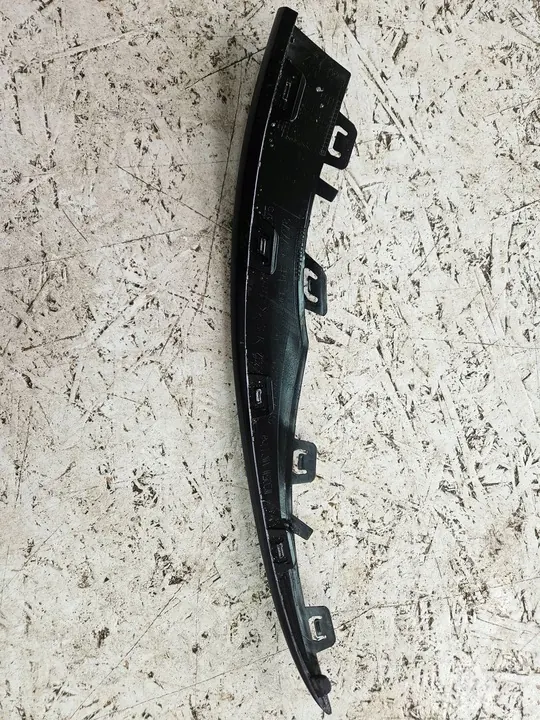 Mercedes-Benz C W205 Acabamento do para-choque dianteiro image 2