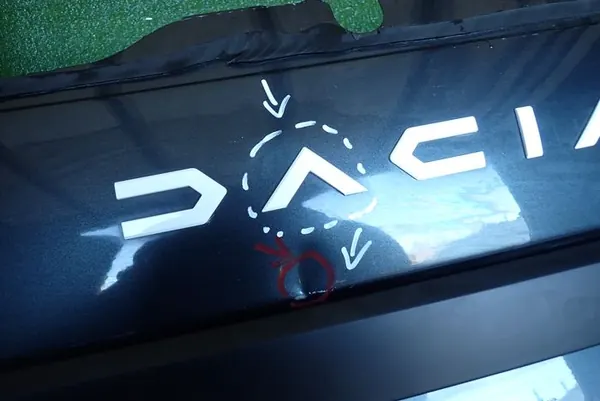 DACIA DUSTER II LIFT 21- porta traseira image 5