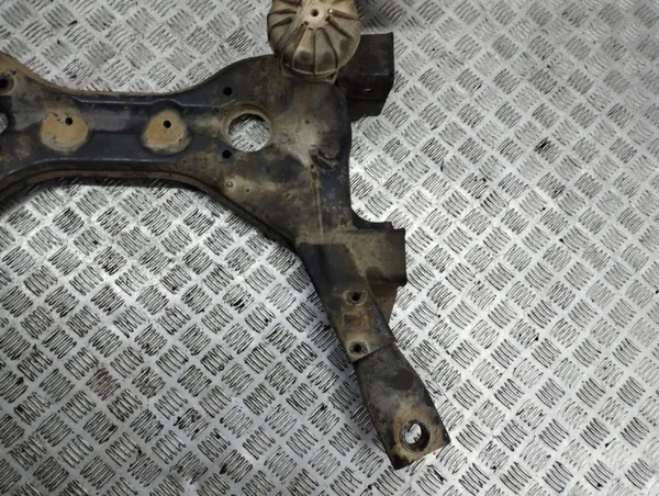 Mercedes-Benz Vito Viano W639 Etuaputuki OEM AMD75793 image 8
