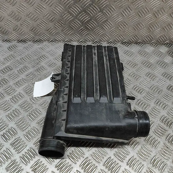 Ilmansuodattimen kotelo VW 1.4L 2020 image 3