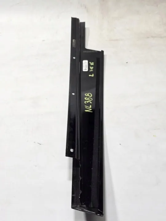 BMW X5 F15 Pilaarbekleding Links Voor OEM 7289613 image 5
