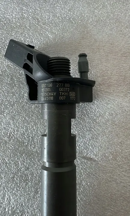 Iniettore 4.0 TDI Audi A8 Touareg 057130277BB image 4
