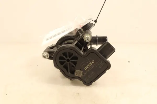 Pompe à Eau Toyota bZ4X 218ch Occasion image 5