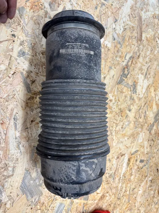 Muelle Airmatic Mercedes OEM A1673203901 - Usado image 3