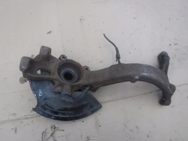 Snodo anteriore sinistro VW Audi Skoda 8D0407257AM image 3