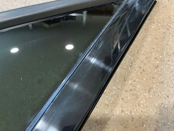 Vidro traseiro carroçaria Mercedes-Benz E W238 OEM A2386709000 image 3