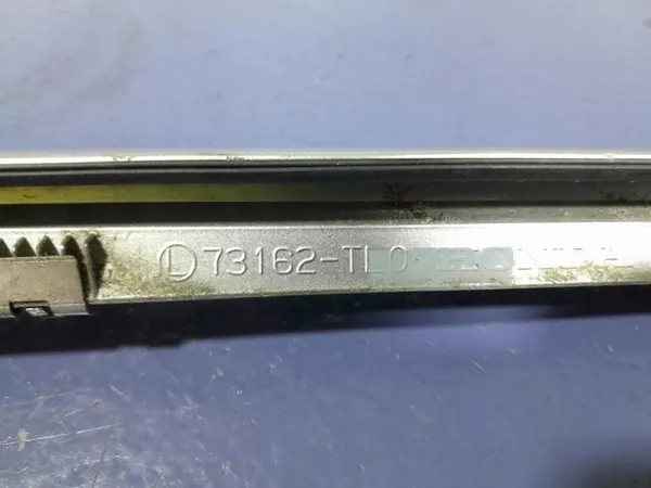 Honda Accord VIII 08- Voorruitlijst Rechts OEM 73162-TL0 image 10