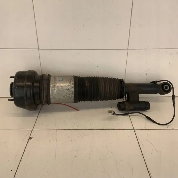 Ilmatanko taka vasen OEM 883733328 BMW 7 G11 G12 image 2