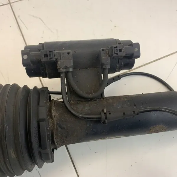 Ilmatanko taka vasen OEM 883733328 BMW 7 G11 G12 image 7