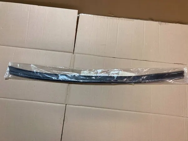 Joint de capot BMW 2 F45 OEM 51767300515 image 6