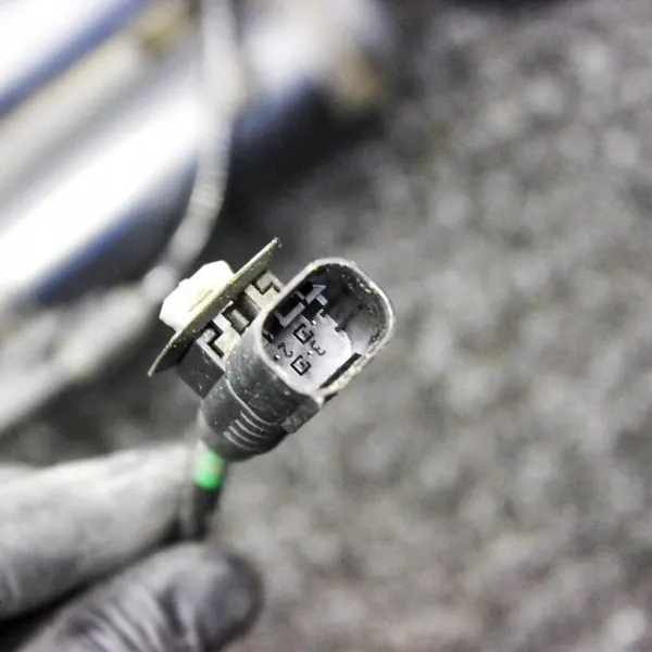 Mercedes-Benz OE A 166 320 67 13 Luftfjädring image 5