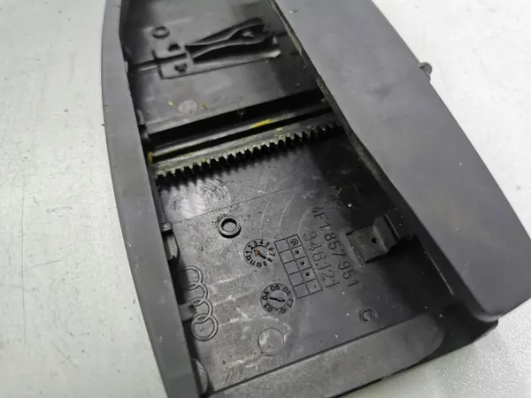 Käytetty tuhkakuppi OEM 4F1857051C Audi A6 2007 image 8
