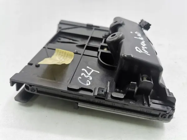 Käytetty tuhkakuppi OEM 4F1857051C Audi A6 2007 image 9