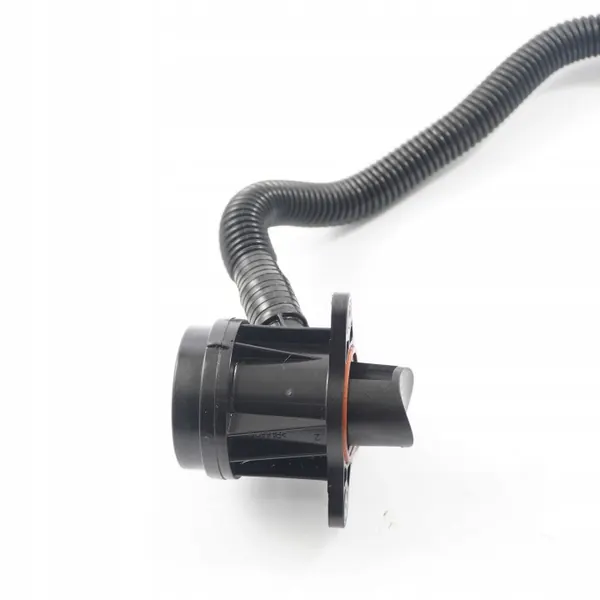 Mercedes A35 AMG Olievulhals OEM A2600181000 image 6