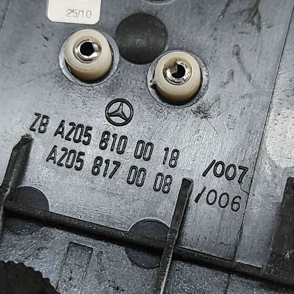 Emblema MERCEDES-BENZ C Cabrio A2058100018 image 5