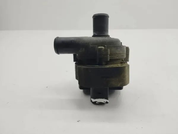 Pompe à eau Mercedes-Benz OEM 02775812 pour CLS C219 image 4