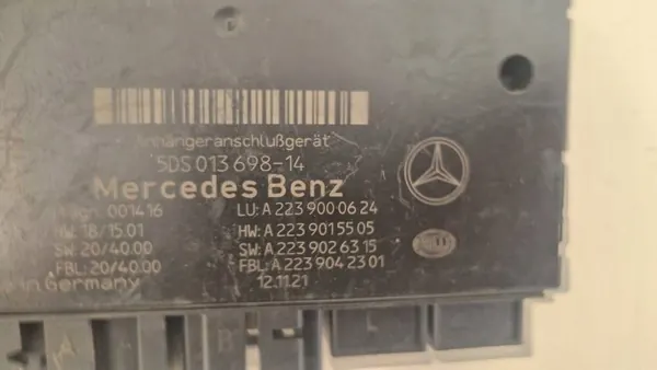 Módulo engate Mercedes OEM A2239000624 - Usado image 3