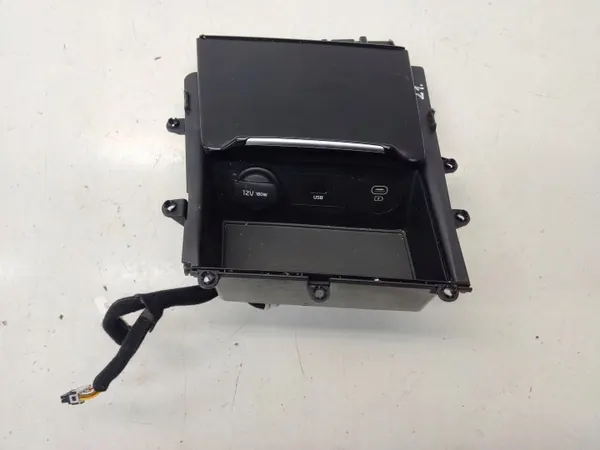 Cendrier Avant OEM 84675JBB0 pour KIA Ceed image 2