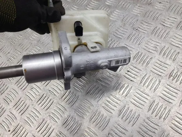 Cylindre de frein OEM 97035501300 pour Porsche Panamera image 4