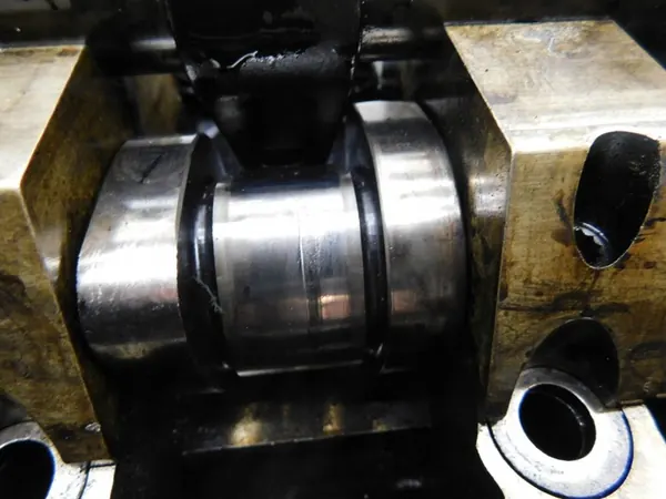 Audi OE 038103373R Cabeza de Cilindro image 3