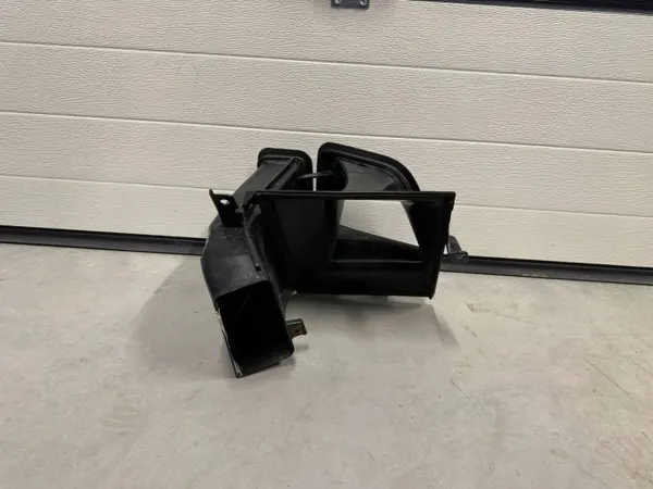 Ferrari Lufttunnel-Einlass OEM 000940945KPD135 image 3