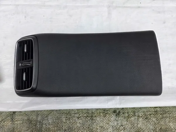OEM 84670-G4100 Couvre-appui arrière pour Hyundai i30 III image 2