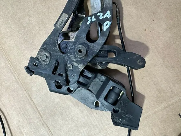 Dakslot actuator scharnier OEM A2307901471 rechts image 7