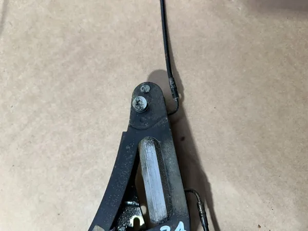 Dakslot actuator scharnier OEM A2307901471 rechts image 8