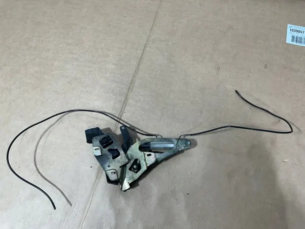 Dakslot actuator scharnier OEM A2307901471 rechts image 9