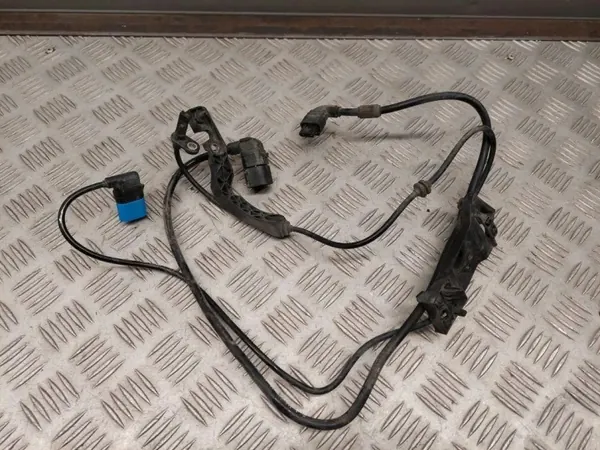 Mercedes-Benz ABS-sensor OEM A2469059402 Vänster Sida image 3