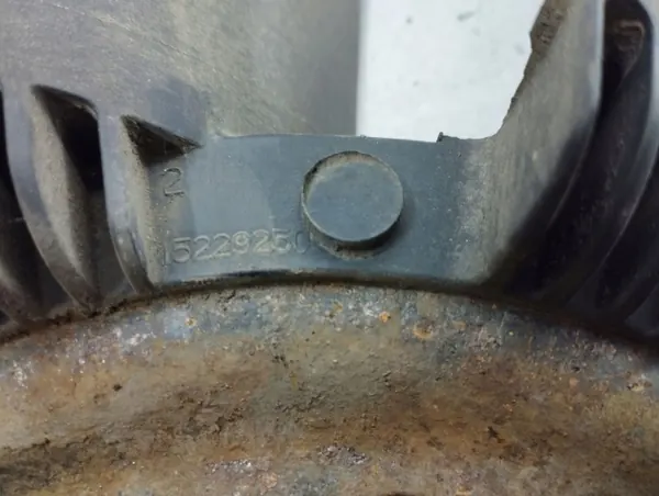 Saab 9-7X 2006 Tuuletin OEM 15229250 image 6