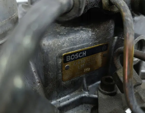 Kraftstoffverteiler OEM 0438120170 für Mercedes 560 image 3
