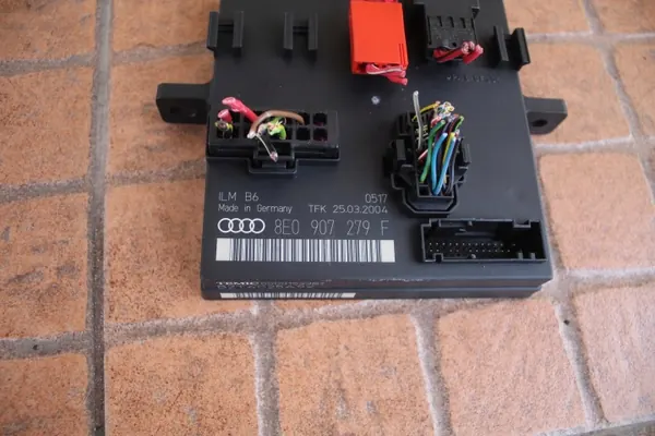 Audi A4 B6 Cabrio lichtmodule OEM 8E0907279F image 4