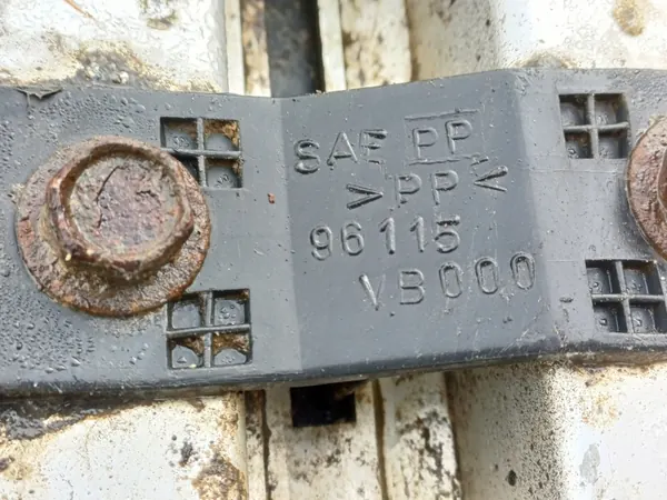 Nissan Patrol Y61 Estribo Esquerdo OEM LUK4725 image 7