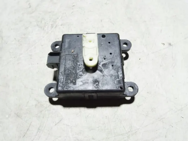 Motor de compuerta Nissan OE OEM 3J01030840 - Usado image 2