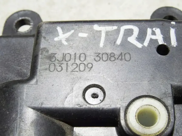 Motor de compuerta Nissan OE OEM 3J01030840 - Usado image 3