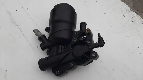 Audi A6 Oljefilterhus 059115389G image 2